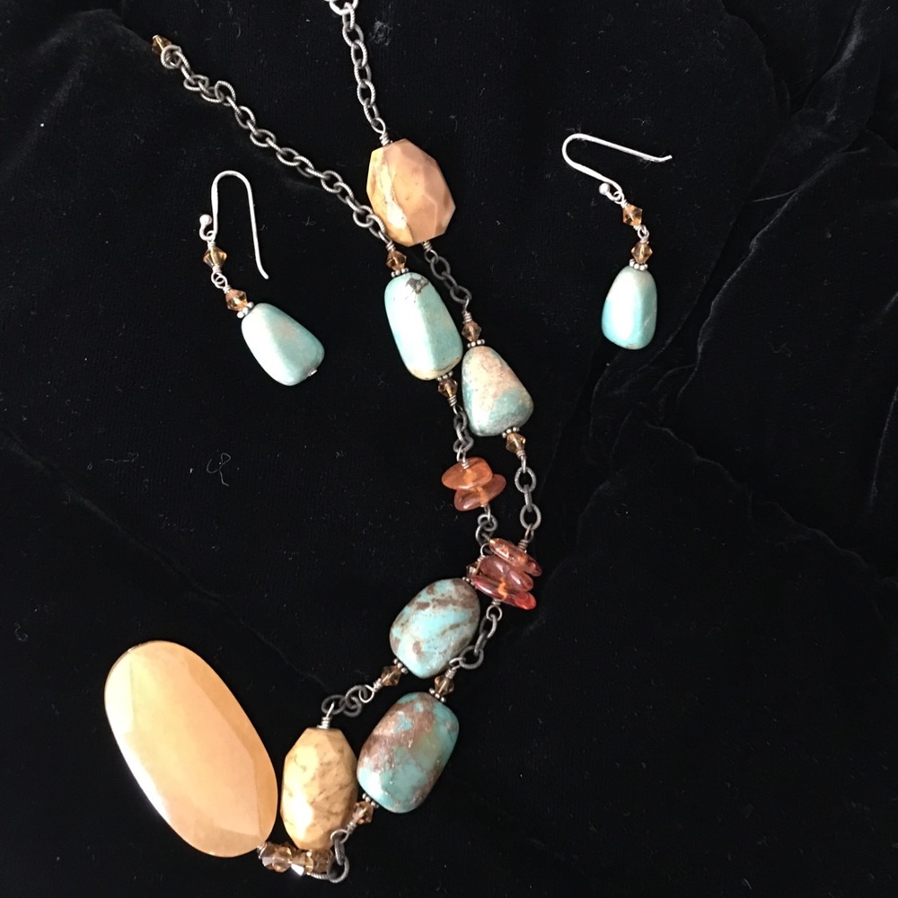 Silpada Necklace and Earring Set.